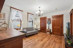 Spacious 2BR Across from Como Lake - Bramble