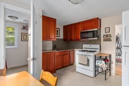 2BR Apartment with Private Office Near Downtown - Dahlia