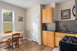 2BR Apartment Near Downtown with Workspace - Snapdragon