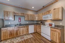 Sunny 4BR Condo Near Lake Pepin Beach - Sunrise Condos