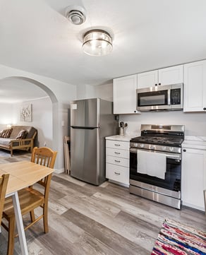 Full kitchens, full of useful things