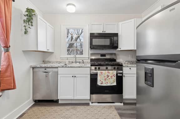 3BR Home Across from Como Lake - Aspen