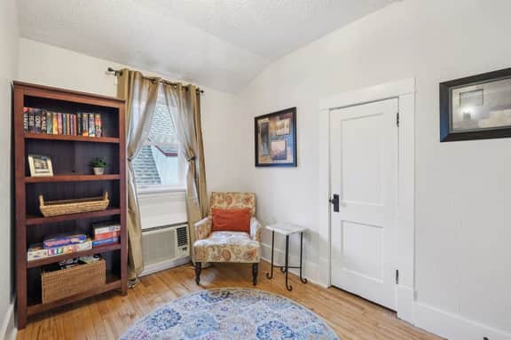 1BR Apartment Across from Como Lake - Bayberry