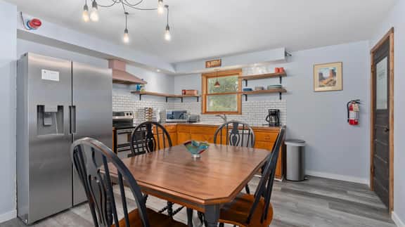 2BR Main Level Near Lake Pepin & Venues - Primrose