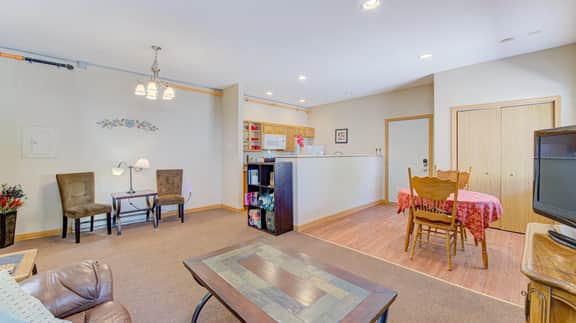 Large 1BR Condo Near Lake Pepin - Starshine