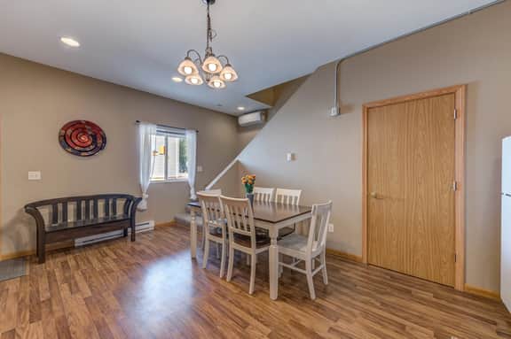 Sunny 4BR Condo Near Lake Pepin Beach - Sunrise Condos